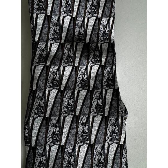 Vintage Disney Mickey Mouse 100% Silk Tie Gray Geometric Pattern WDW Retro - Picture 6 of 11